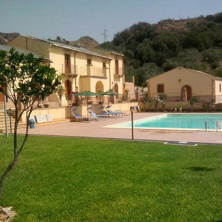 Patitiri ξενώνας Santa Teresa Di Riva Εξωτερικό φωτογραφία